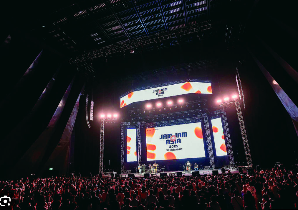 TRENDY TAIPEIの夜のライブ会場